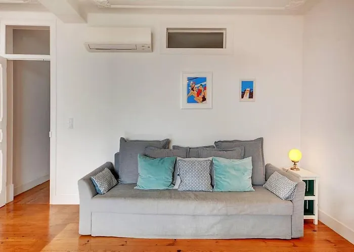 Tagus Sunrise In By Innkeeper